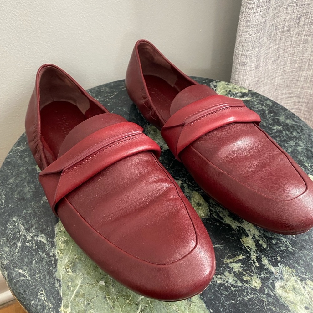 Mercedes Castillo Women’s Red Burgandy Leather Loafer Flats Size 39.5